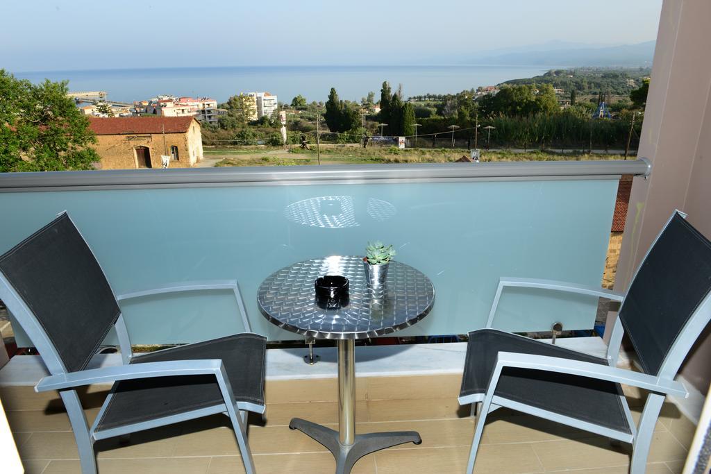 Ionion Hotel Kyparissia Eksteriør billede