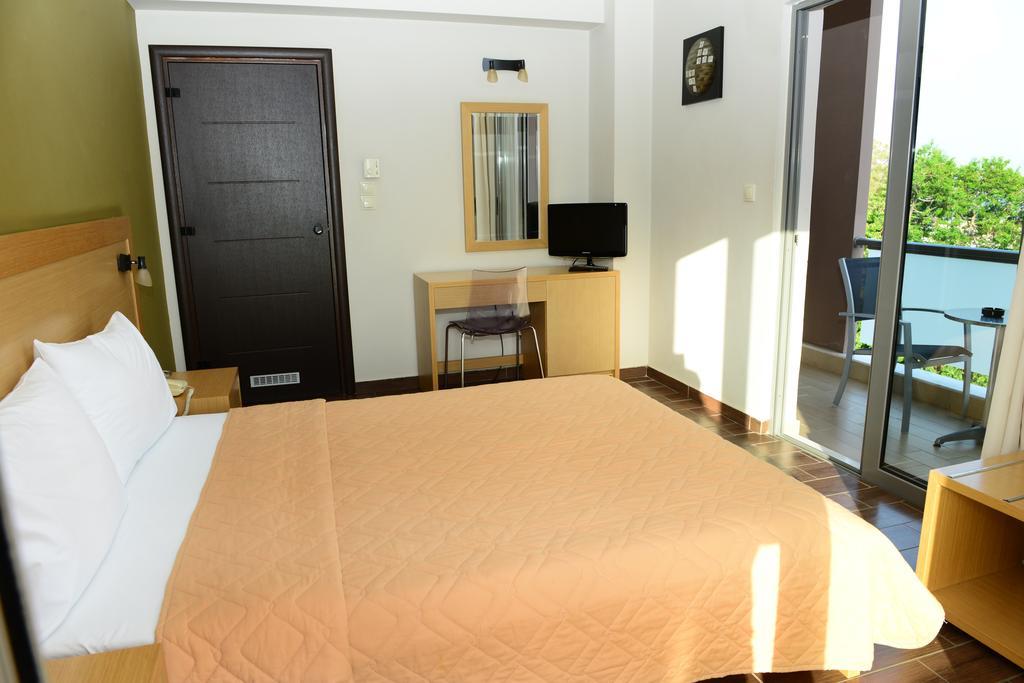 Ionion Hotel Kyparissia Værelse billede
