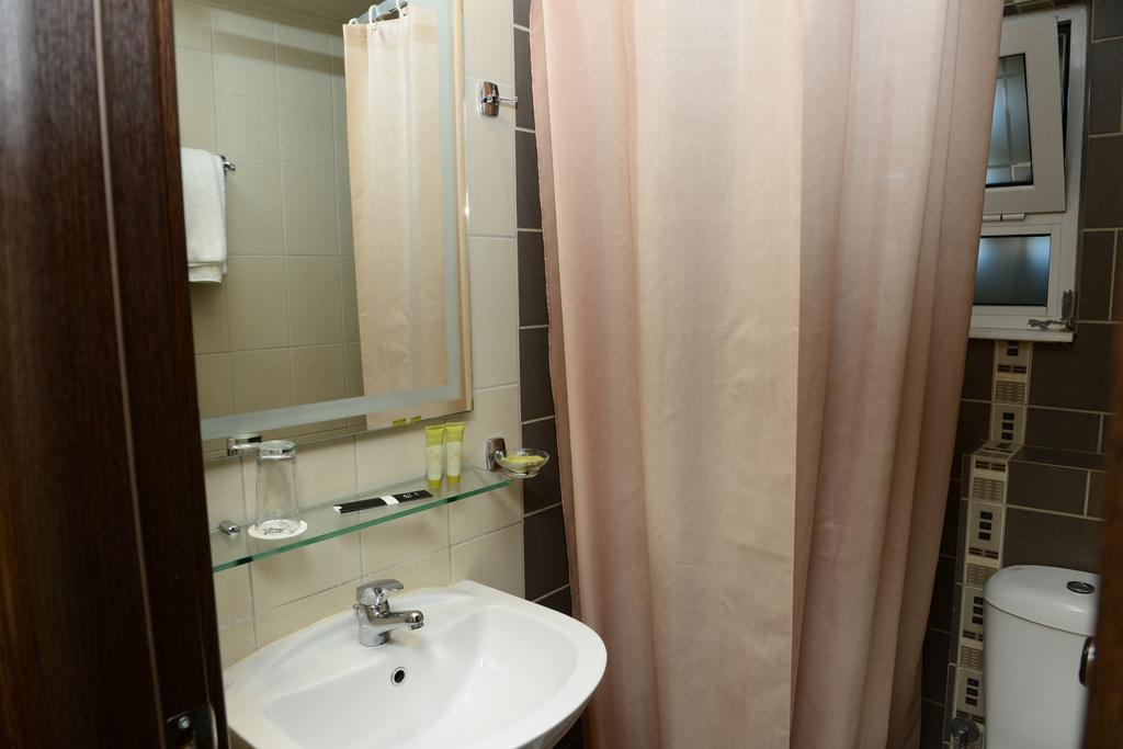 Ionion Hotel Kyparissia Eksteriør billede