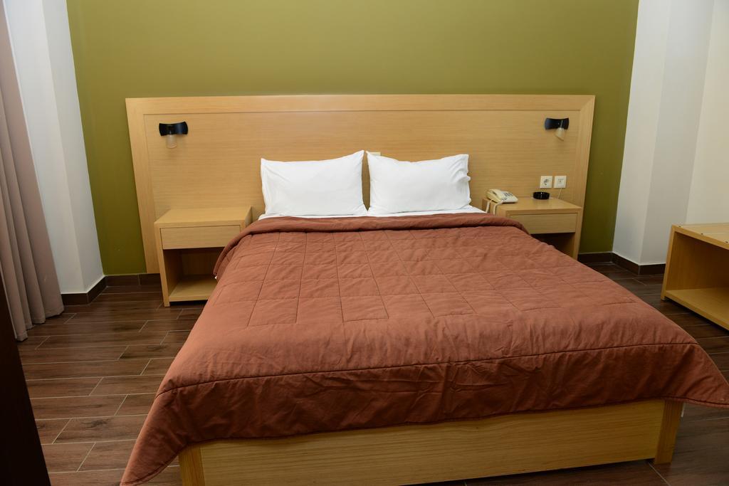 Ionion Hotel Kyparissia Eksteriør billede