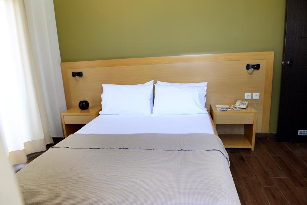 Ionion Hotel Kyparissia Værelse billede